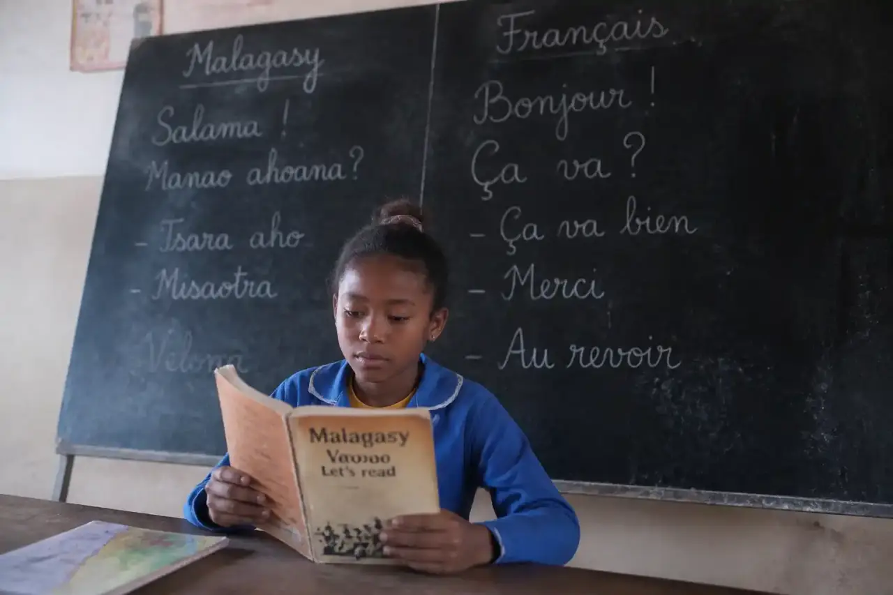 Langues à Madagascar : pourquoi le malgache et le français se partagent encore le pays